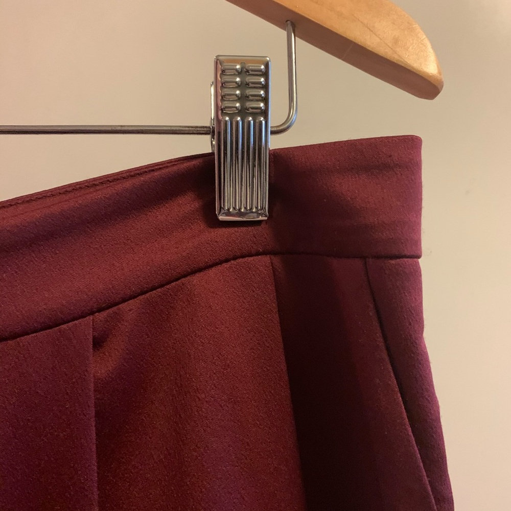 Leith Burgundy Wide Leg Pants. Large.